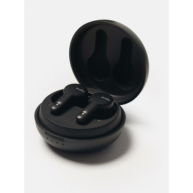  Sudio-A2-Black-ausines-is sono